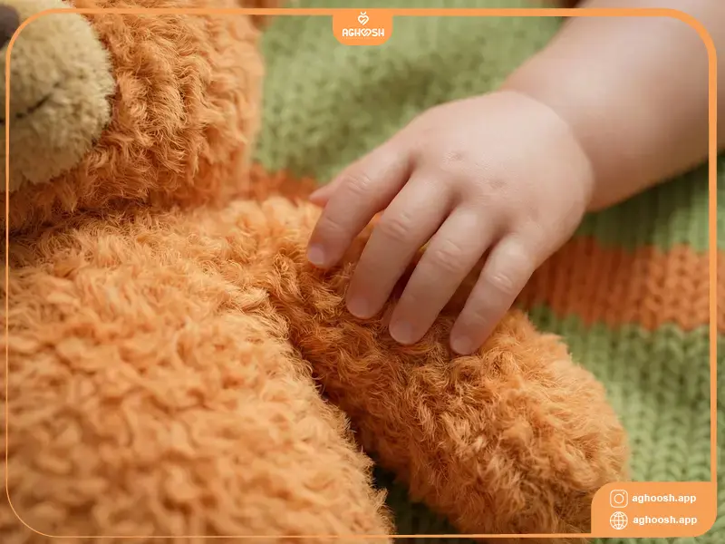 تحریک حس لامسه نوزاد